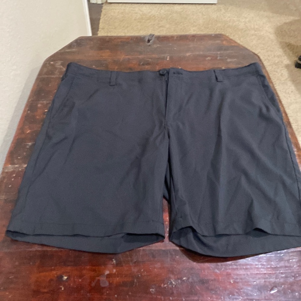 BCG shorts size 42